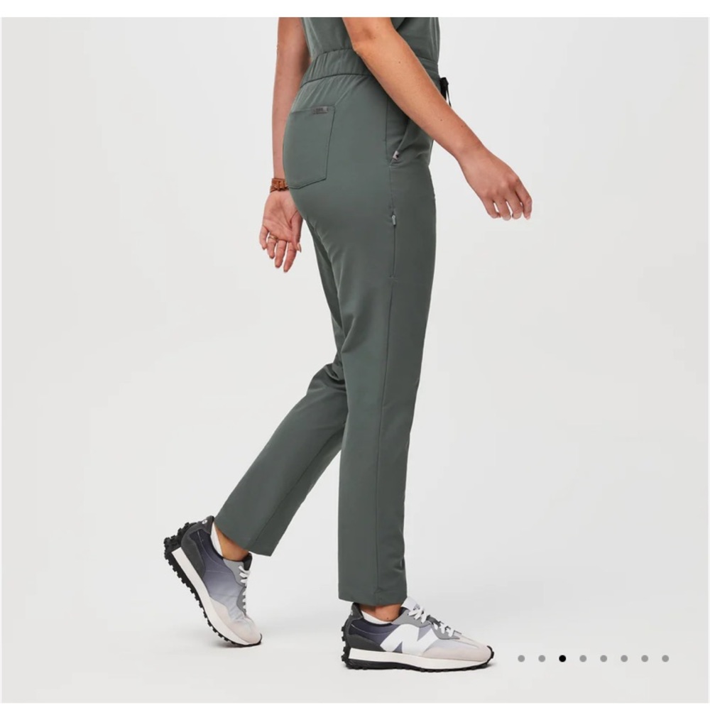 FigsPro ScrubTrouser figs skinny scrub trouser pant green olive Bonsai Small